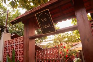 Về Nhà Cafe